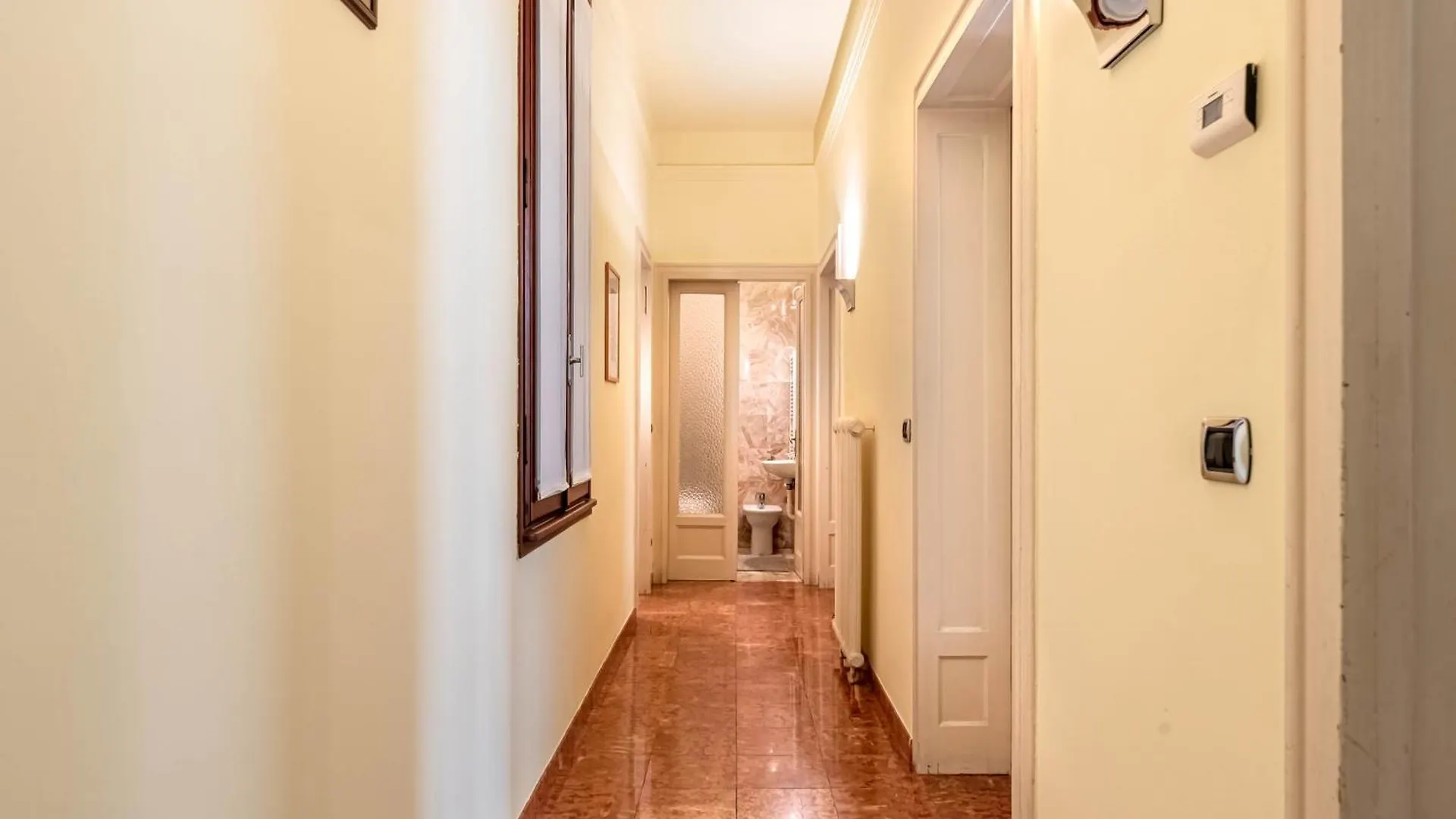 Piazza Isolo Central Apartment فيرونا